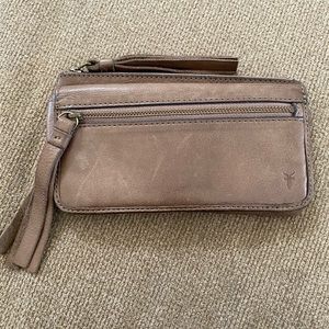 Frye wallet